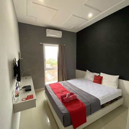 Reddoorz Near Rsud Margono Purwokerto 3 Hotel Kültér fotó