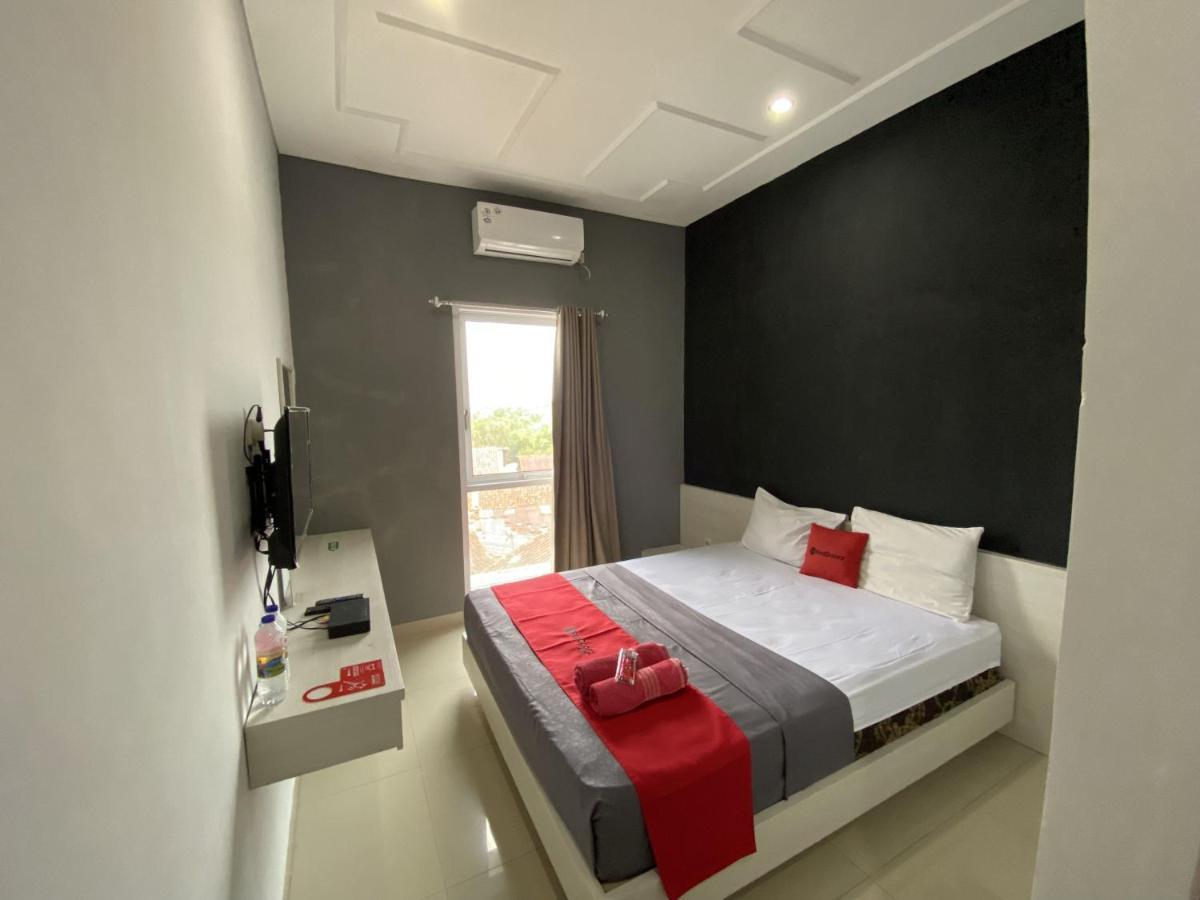 Reddoorz Near Rsud Margono Purwokerto 3 Hotel Kültér fotó
