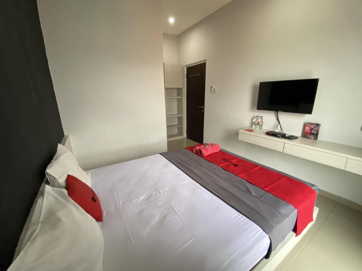 Reddoorz Near Rsud Margono Purwokerto 3 Hotel Kültér fotó