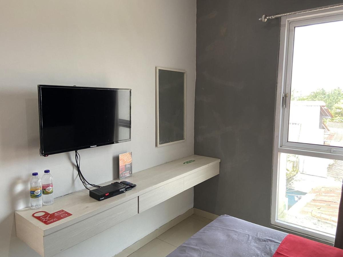 Reddoorz Near Rsud Margono Purwokerto 3 Hotel Kültér fotó